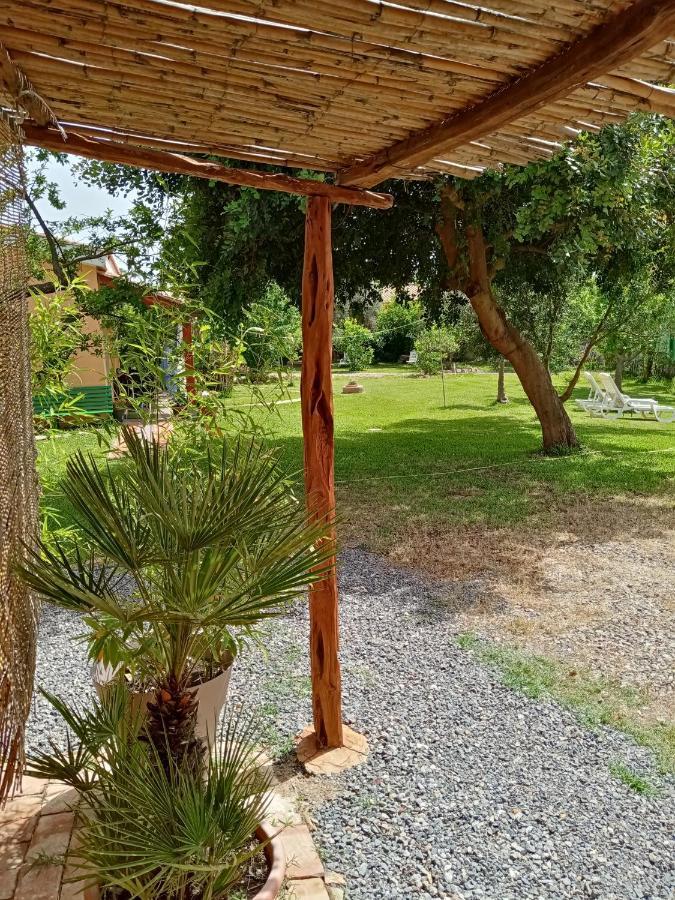 Is Cuccus Acomodação com café da manhã Masainas Exterior foto