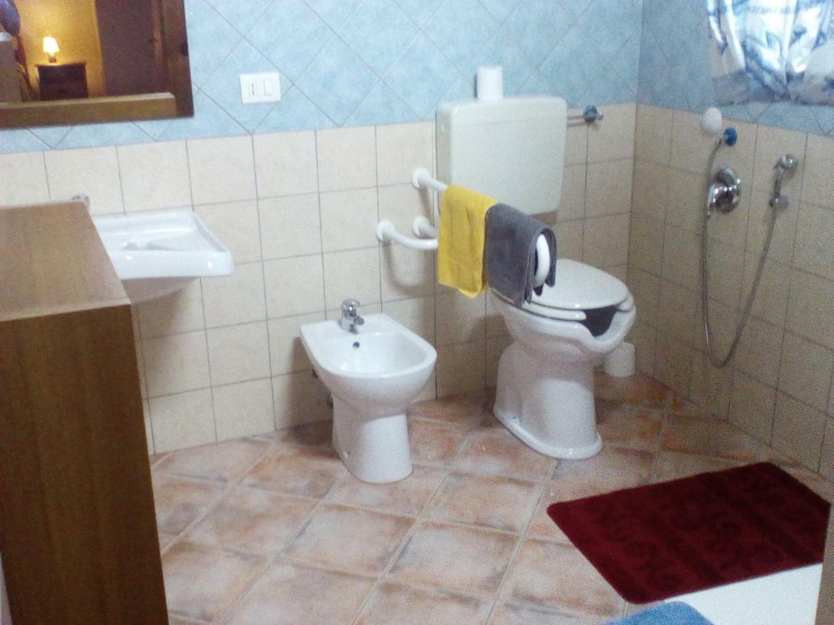 Is Cuccus Acomodação com café da manhã Masainas Exterior foto